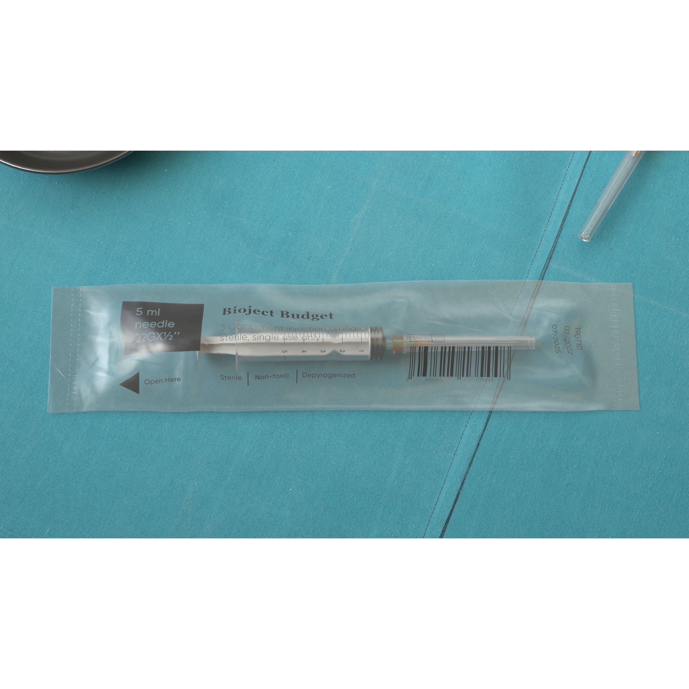 Medical Instruments - PBR Game-Ready 3D Model - View 6