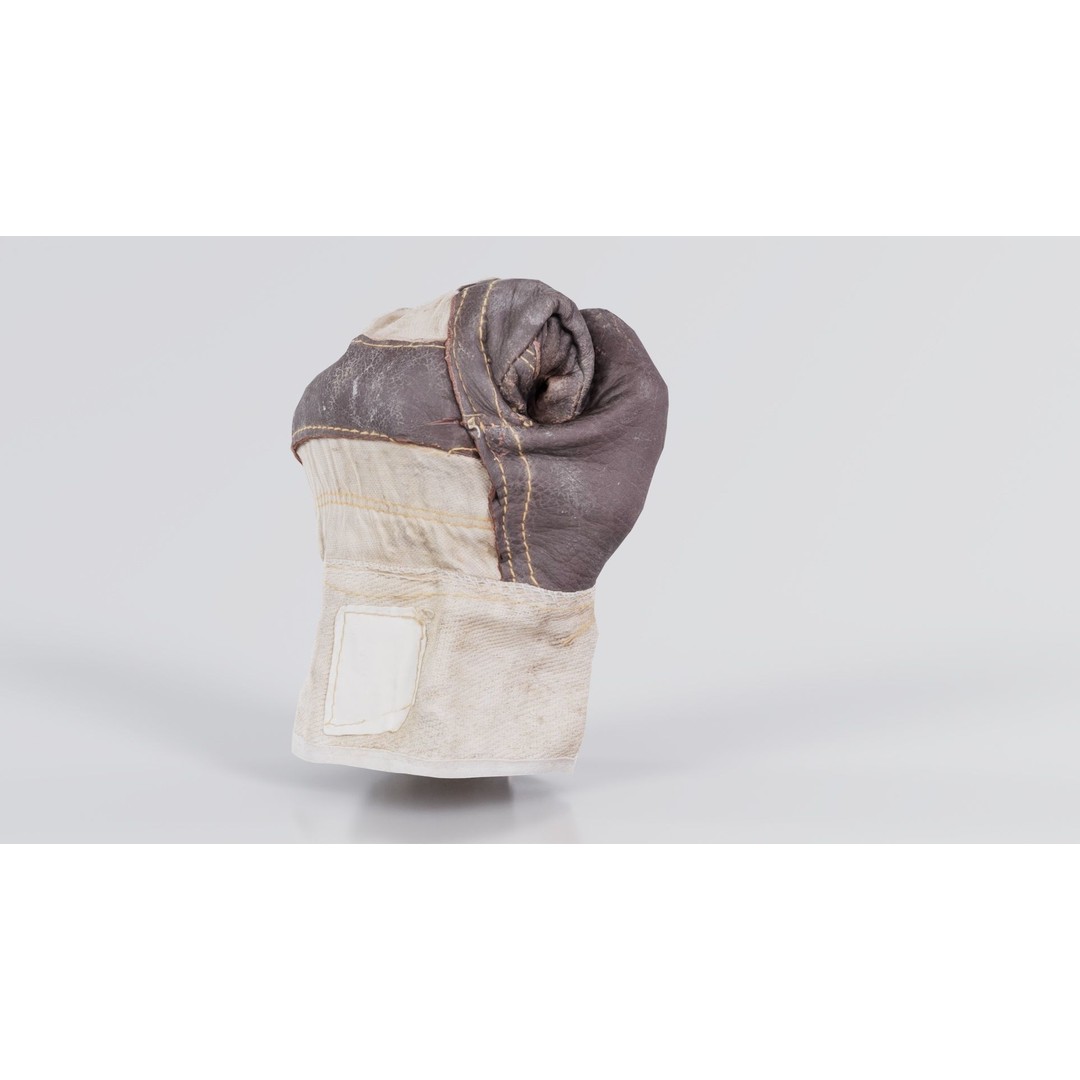 Gloved Hand 3D Model – Low Poly Photogrammetric Asset, FBX, Blender - View 4