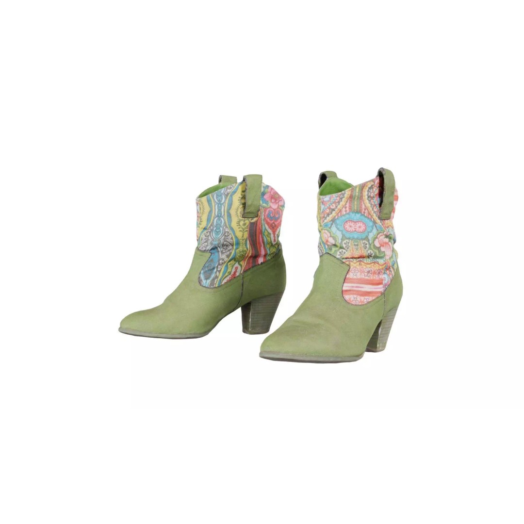 Green Flower Boot 3D Model – Low Poly Footwear, FBX & Blender - View 2