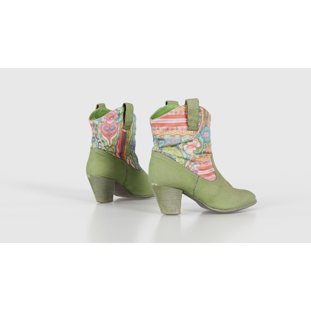 Green Flower Boot 3D Model – Low Poly Footwear, FBX & Blender - View 23