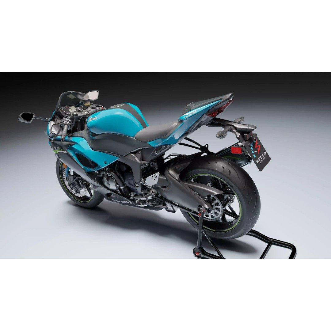Kawasaki Ninja ZX-6R 2020 3D Model – Low Poly, Rigged, PBR, Blender - View 8