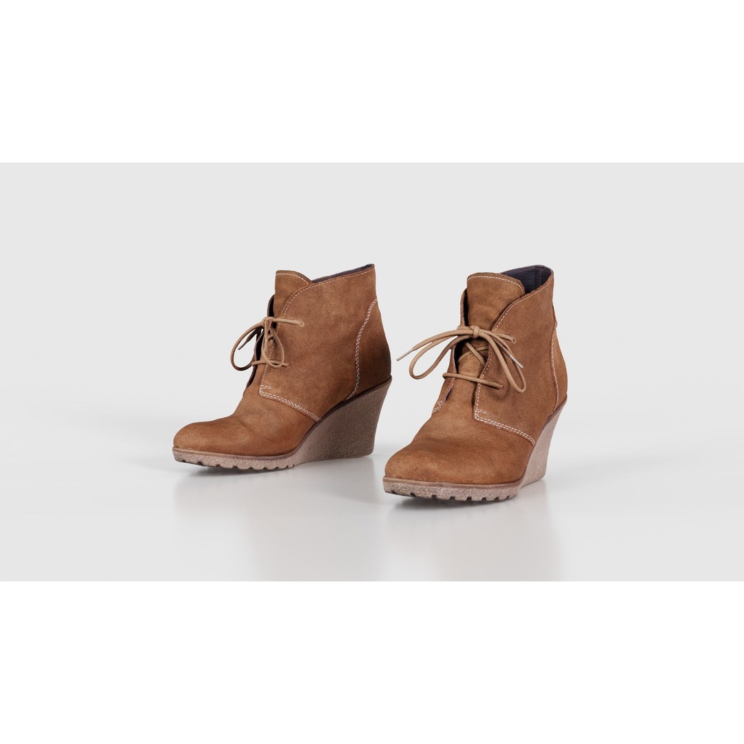 Brown Sleeve Boots 3D Model – Low Poly Character Footwear, FBX, Blender - View 17