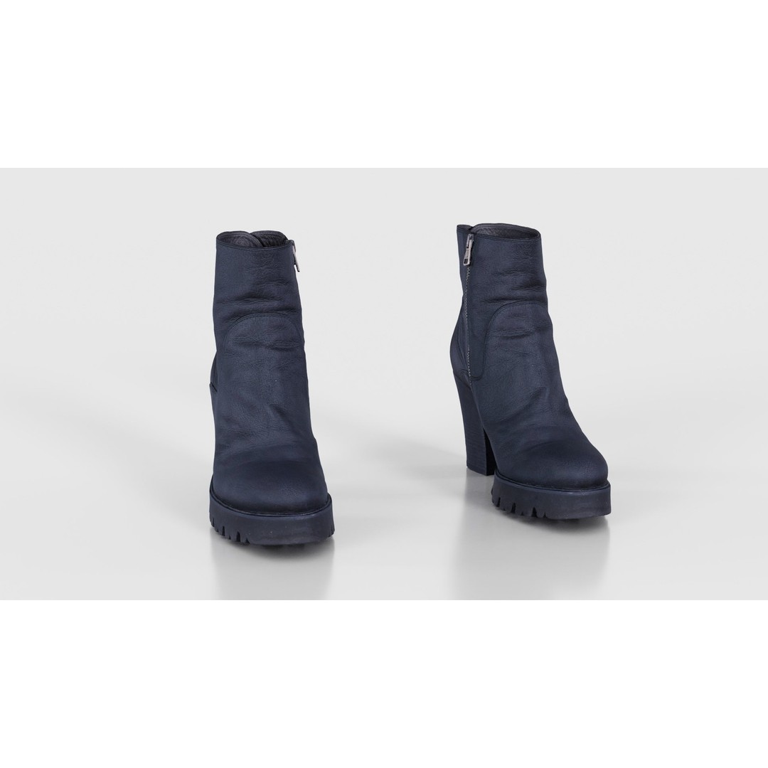 Black Leather Zipper Boots 3D Model – Low Poly Game Asset, FBX, Blender - View 19