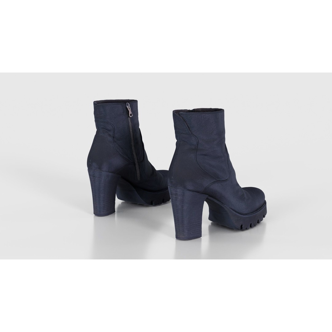 Black Leather Zipper Boots 3D Model – Low Poly Game Asset, FBX, Blender - View 23