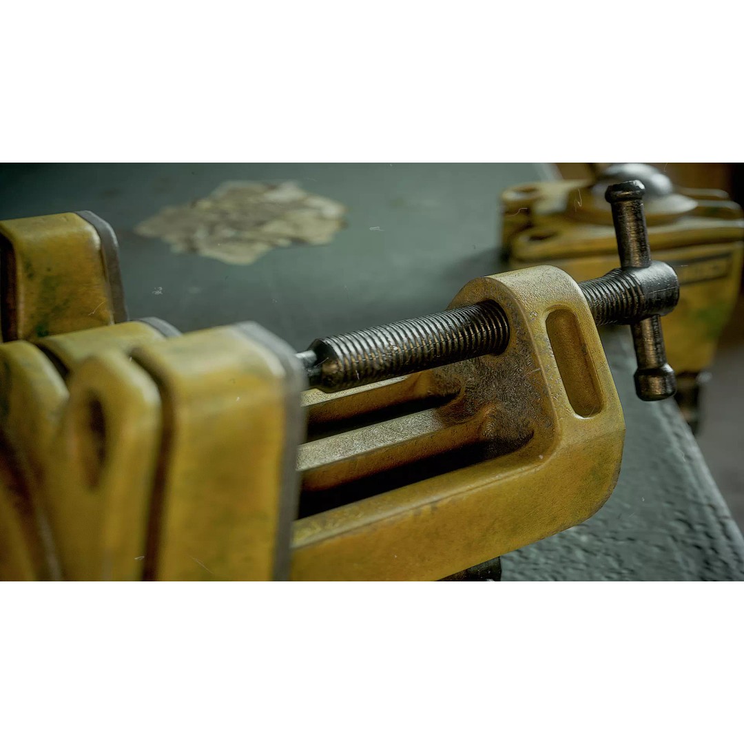 Used Vintage Clamping Vise 3D Model – Low Poly Game Asset, FBX - View 10