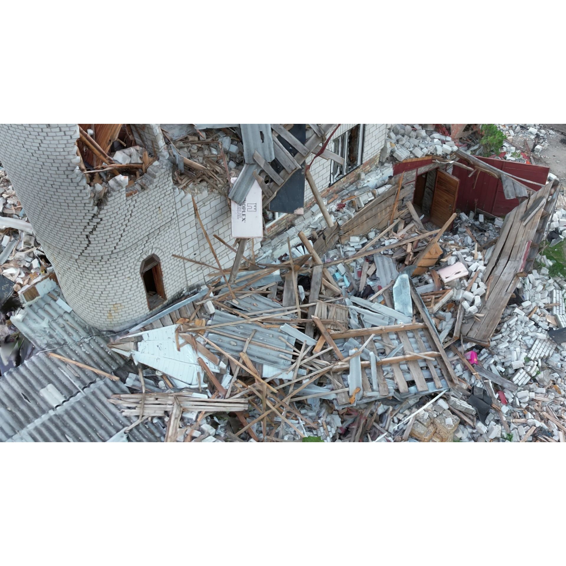 Ukraine Buildings Set - High-Quality Scanned 3D Model - View 10