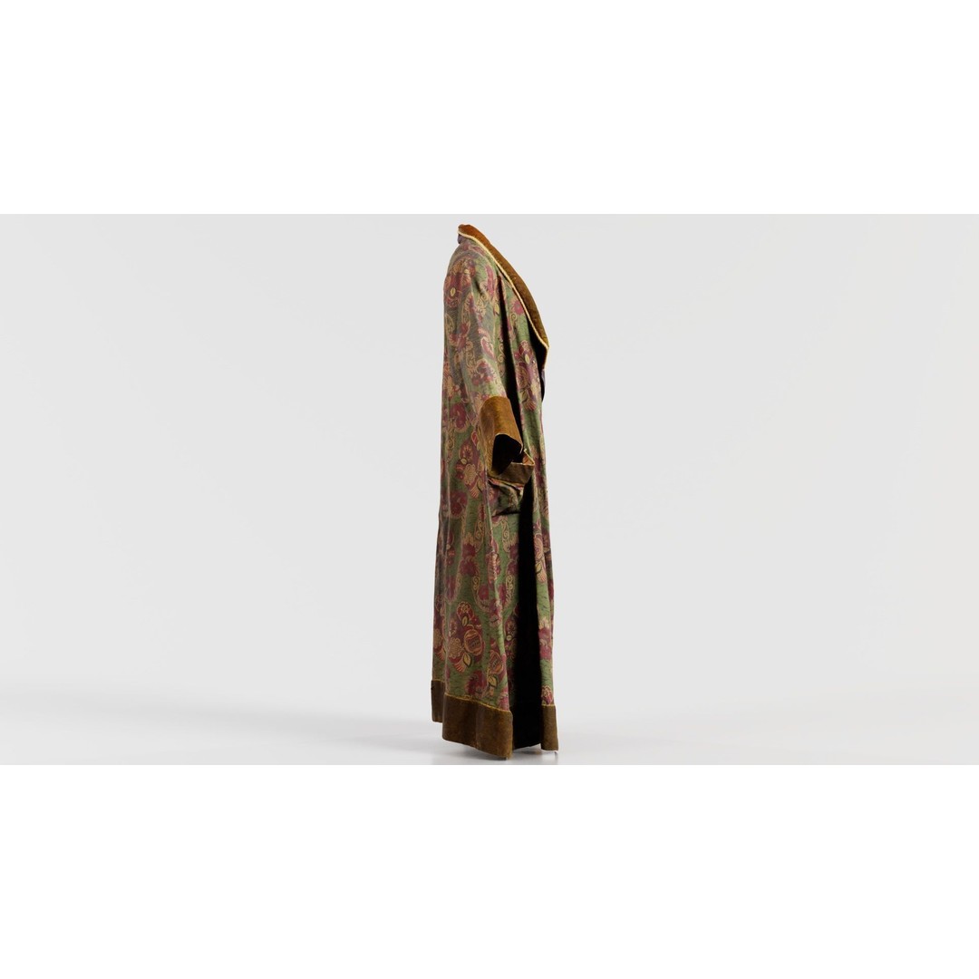 Historic Floral Robe 3D Model – Low Poly Game Asset, FBX, PBR - View 4