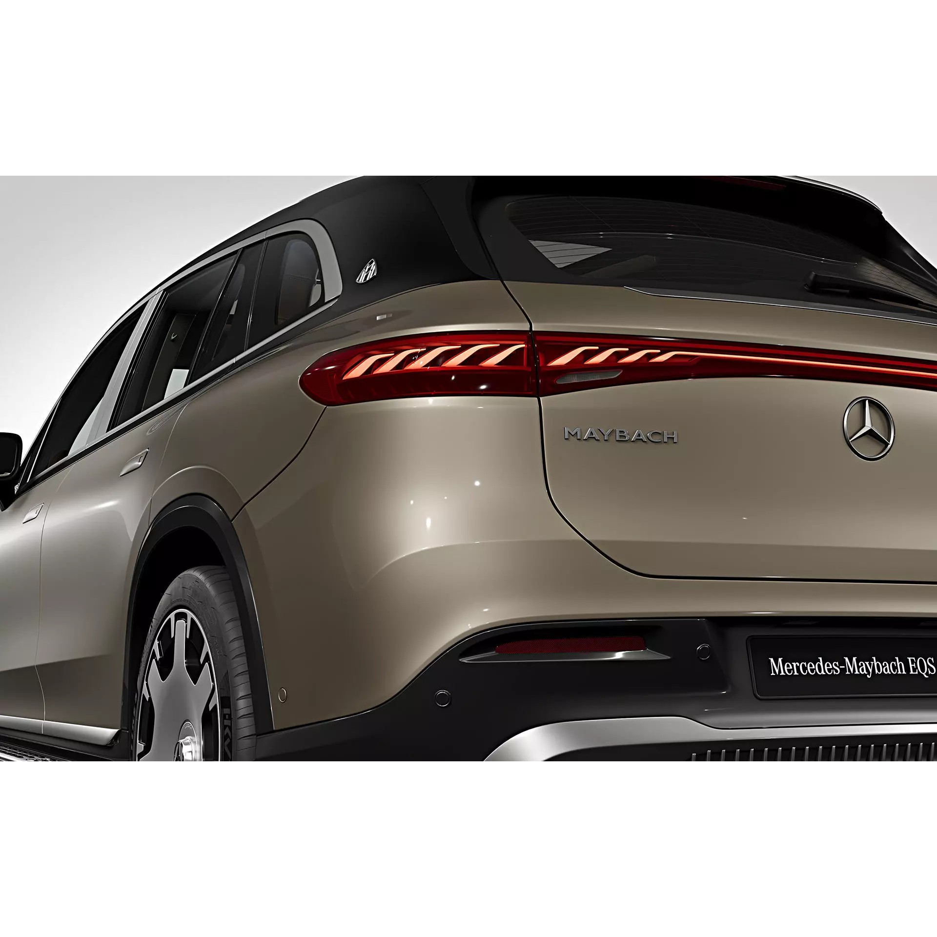 2024 Mercedes-Benz EQS SUV Maybach - High-Quality 3D Model - View 12