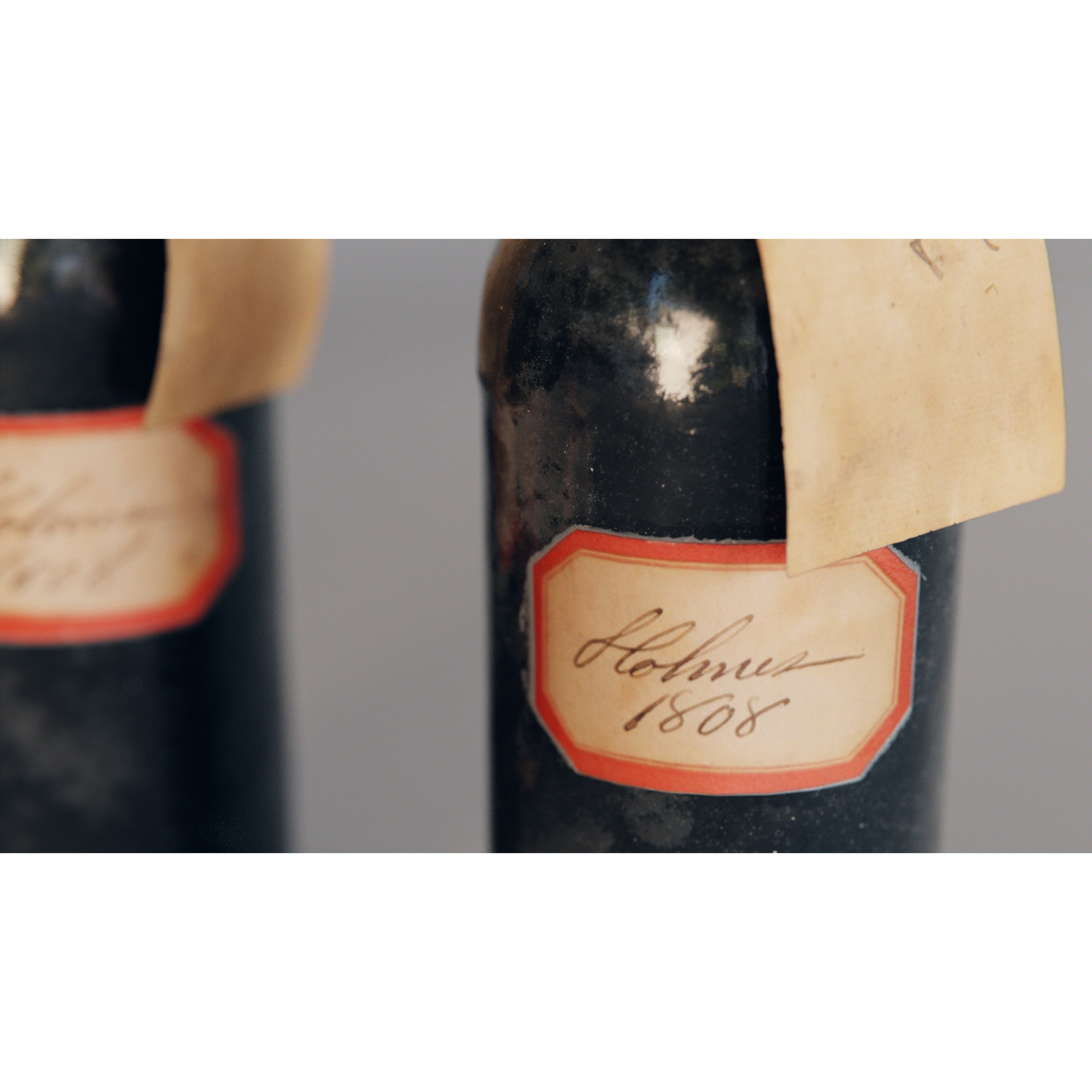 Old Wine Bottles - PBR Game-Ready 3D Model - View 13