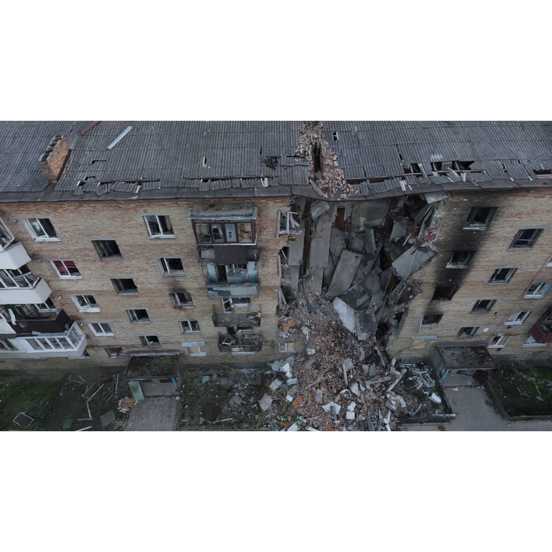 Ukrainian Buildings 3D Model – High Quality Scans, FBX & OBJ - View 15