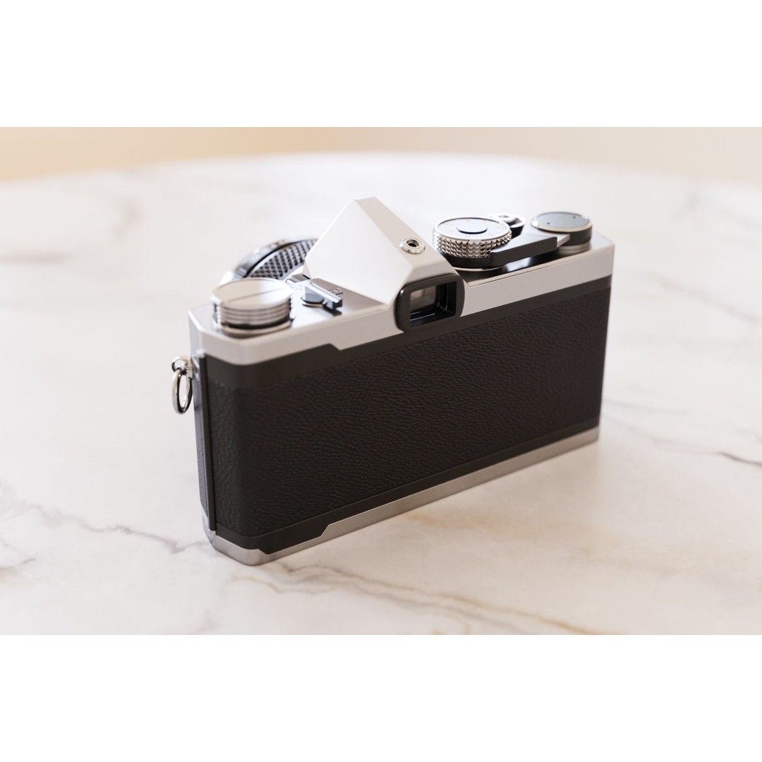 Vintage Full-Frame Camera 3D Model – High-Quality Retro Asset, FBX, Blender - View 5